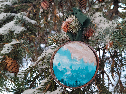 Ornament: Turquoise forest